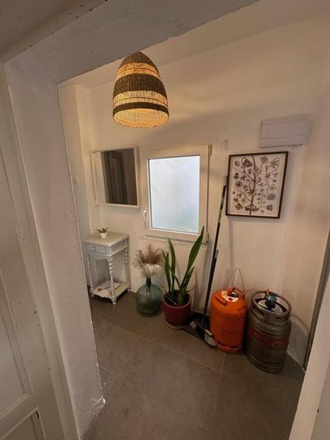 Apartment In Old Town With Roof Terrace And Fibre, Tarifa Bagian luar foto