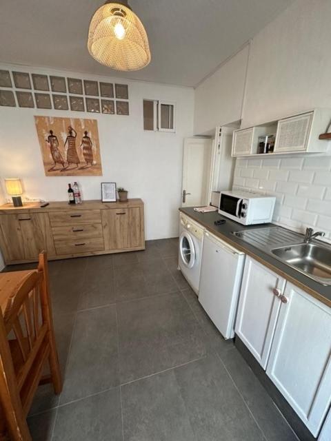 Apartment In Old Town With Roof Terrace And Fibre, Tarifa Bagian luar foto