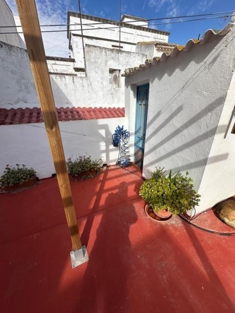 Apartment In Old Town With Roof Terrace And Fibre, Tarifa Bagian luar foto