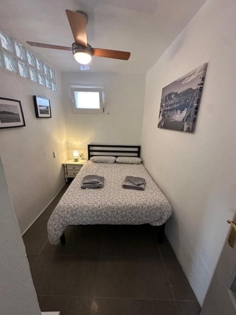 Apartment In Old Town With Roof Terrace And Fibre, Tarifa Bagian luar foto